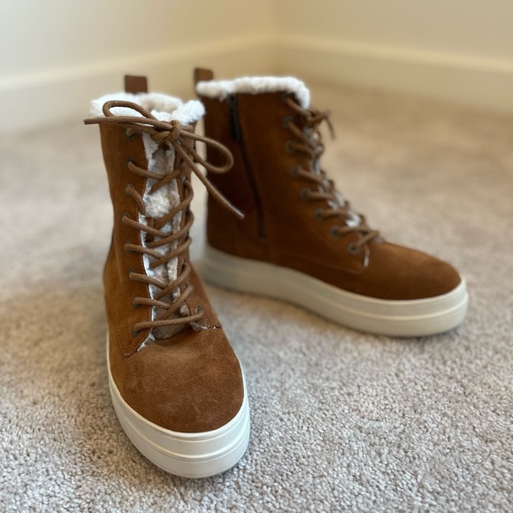 J Slides Torrie water resistant boots - Picture 4 of 11